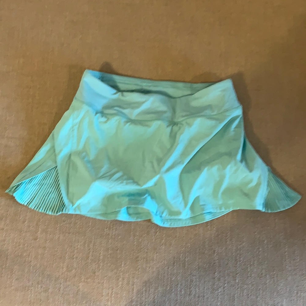 Size 6 Reg Lululemon Skirt Skort Teal Seafoam Green